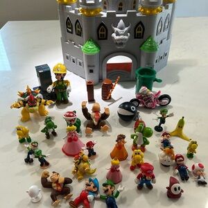 Super Mario Castle Playset with Figures